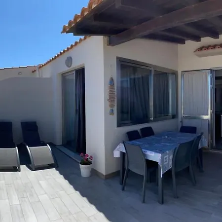 Appartamenti In Paese A Poca Distanza Dal Mare Lampedusa Exterior photo
