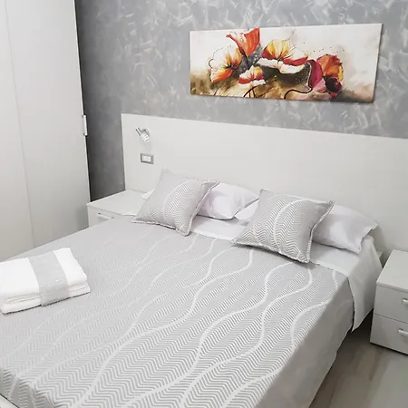 Appartamenti In Paese A Poca Distanza Dal Mare Lampedusa Room photo